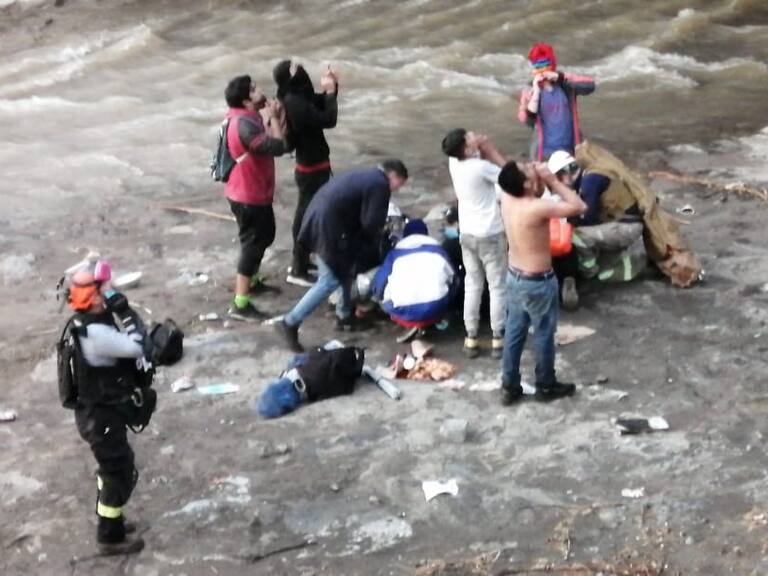 Caída de adolescente al río Mapocho: Carabineros reconoció que funcionario que empujó a joven ya fue identificado