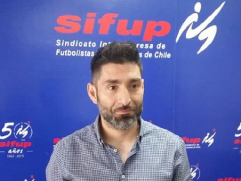 Gamadiel García se lanzó contra decisión del Consejo de Presidentes: “No es posible que tengamos 6 extranjeros en cancha y no potenciemos lo nacional”