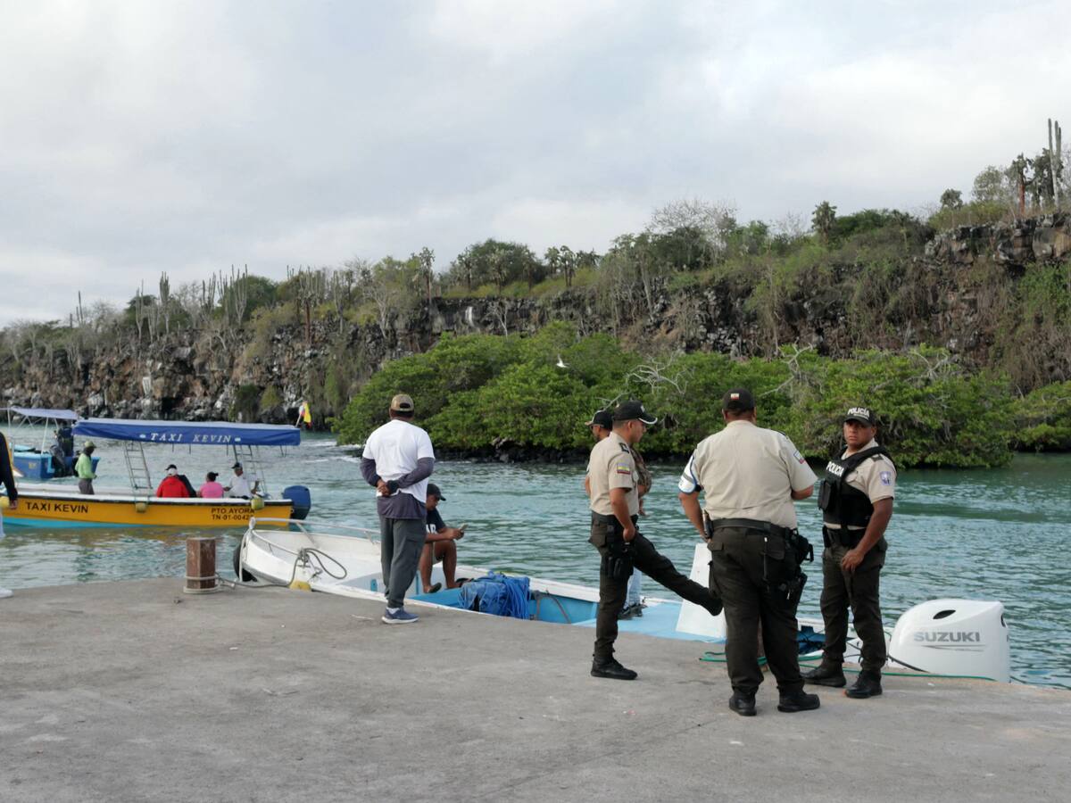 Olas de casi dos metros impactan las Islas Galápagos tras terremoto en Rusia