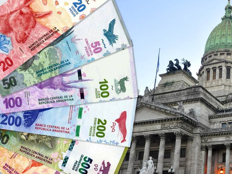 Argentina enfrenta crisis cambiaria: Banco Central eleva la tasa de interés al 91%