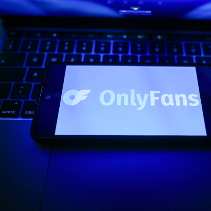 “Mucha gente se burla de mí”: estadounidense se enamoró de modelo de OnlyFans en Chile y denunció millonaria estafa