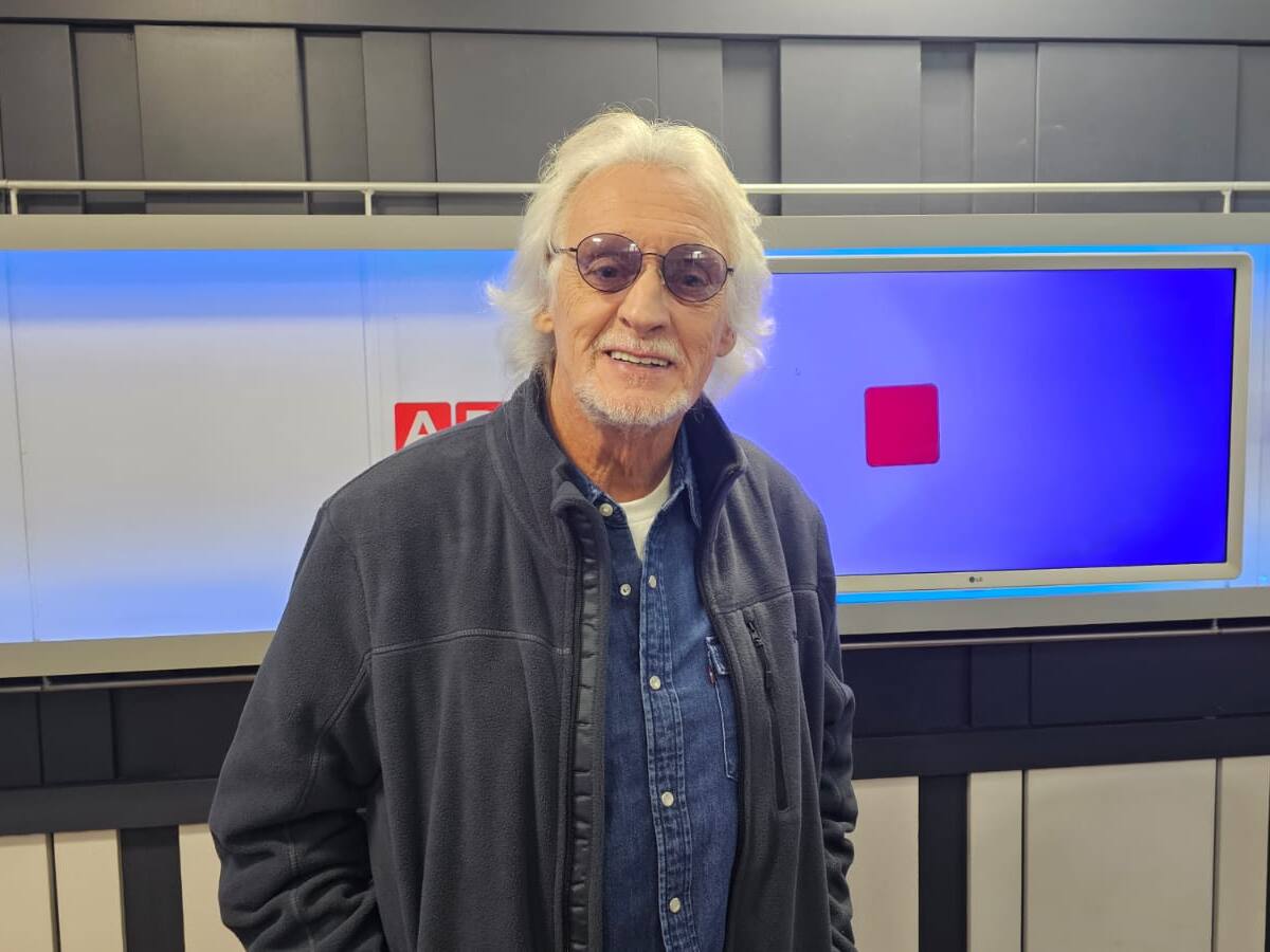 Las sinceras reflexiones del ídolo del rock argentino, Nito Mestre: “Hice de todo, pero no me drogo, ni tomo alcohol, ni fumo desde hace 27 años”