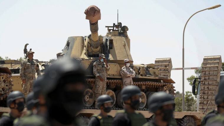 Integrantes del ejército libio en ejercicios militares