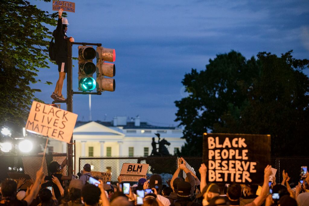 Protesta contra el racismo ante la Casa Blanca