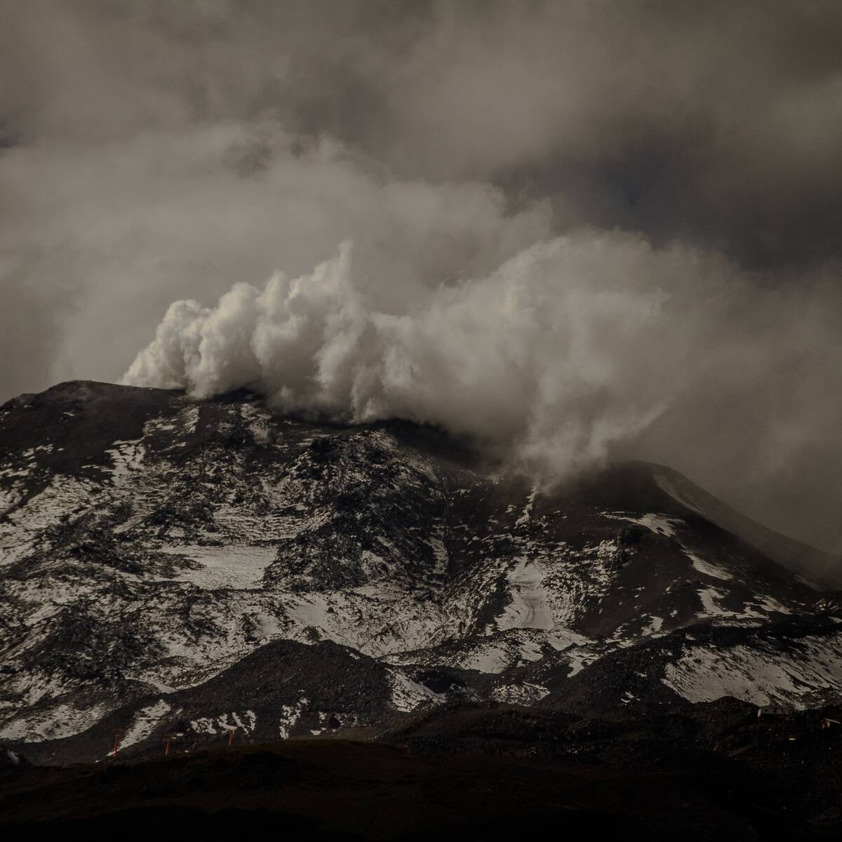 Alerta en Nevados de Chillán: registran nuevo temblor y Sernageomin mantiene nivel Amarillo