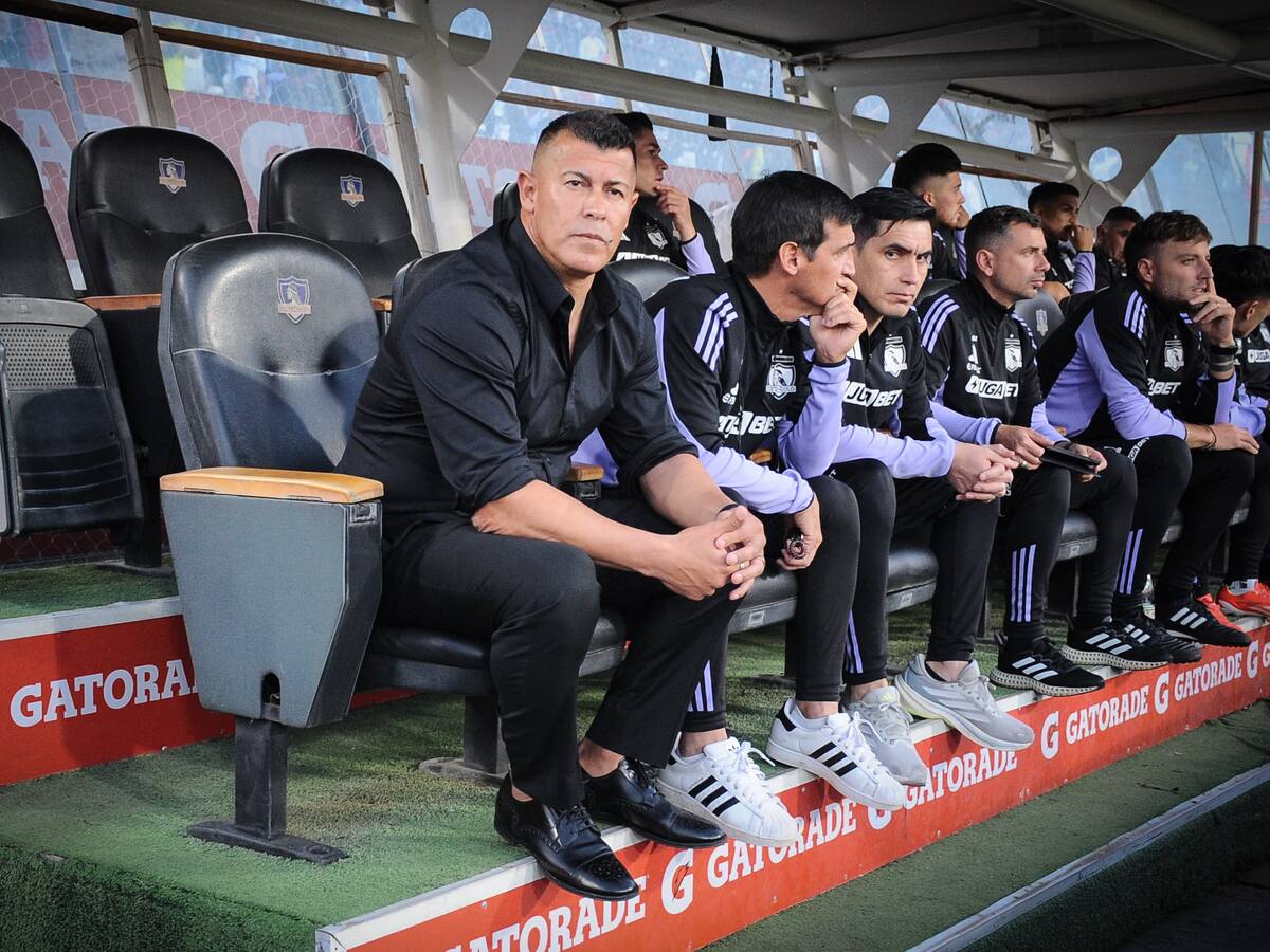 “Queremos que se quede”: plantel de Colo Colo “cierra filas” con Jorge Almirón tras golear a Unión Española