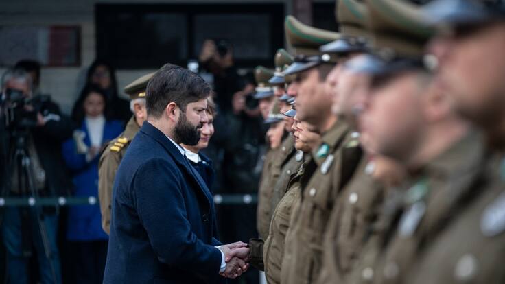 Presidente Boric respalda labor de Carabineros en materia de seguridad y afirma que su labor “es insustituible y esencial”