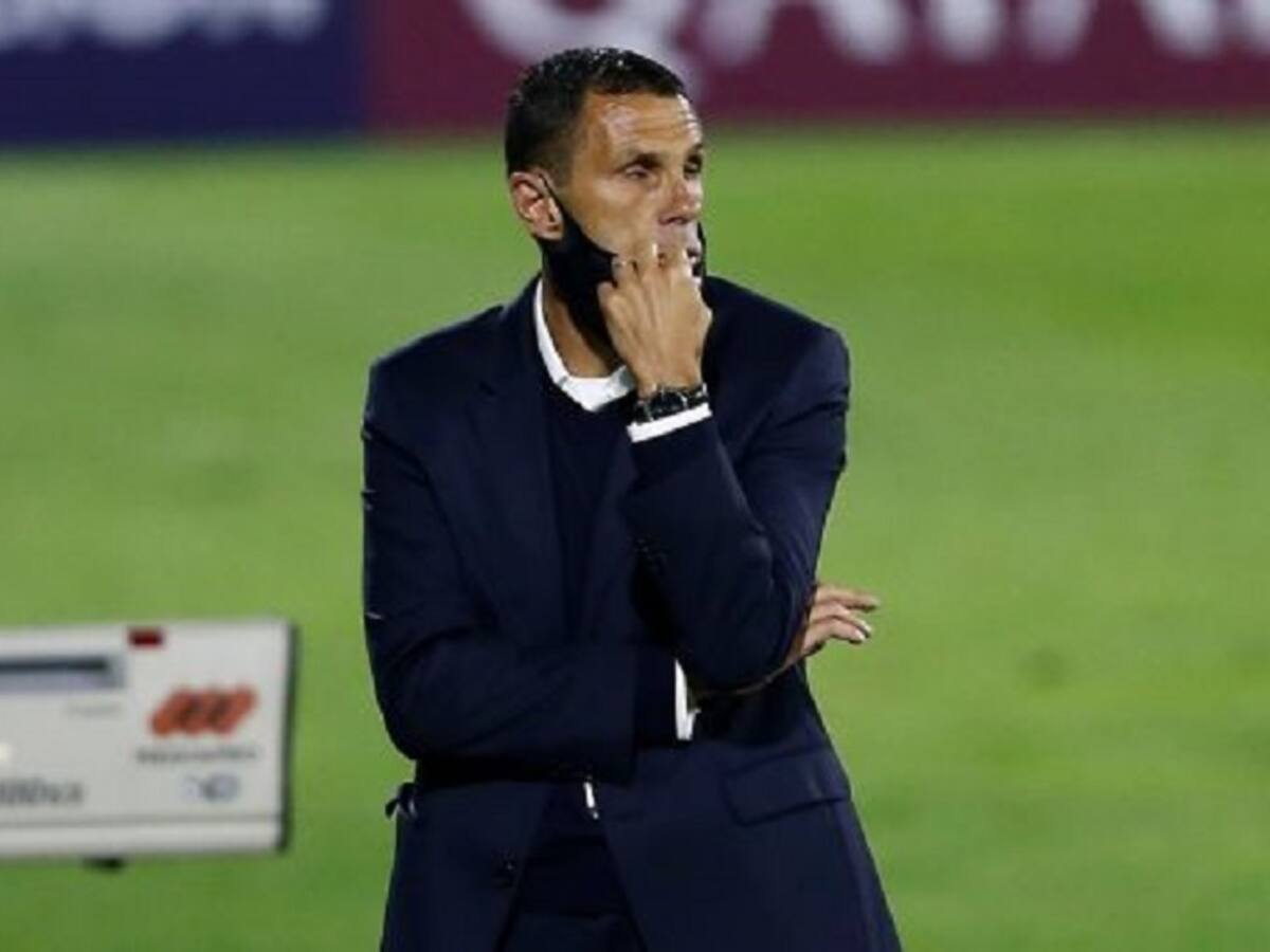 Gustavo Poyet lamentó la derrota cruzada en Uruguay: «No merecimos perder para nada»