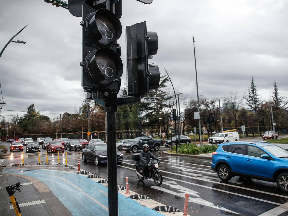 A tener en cuenta: estos son los más de 600 semáforos apagados en la Región Metropolitana