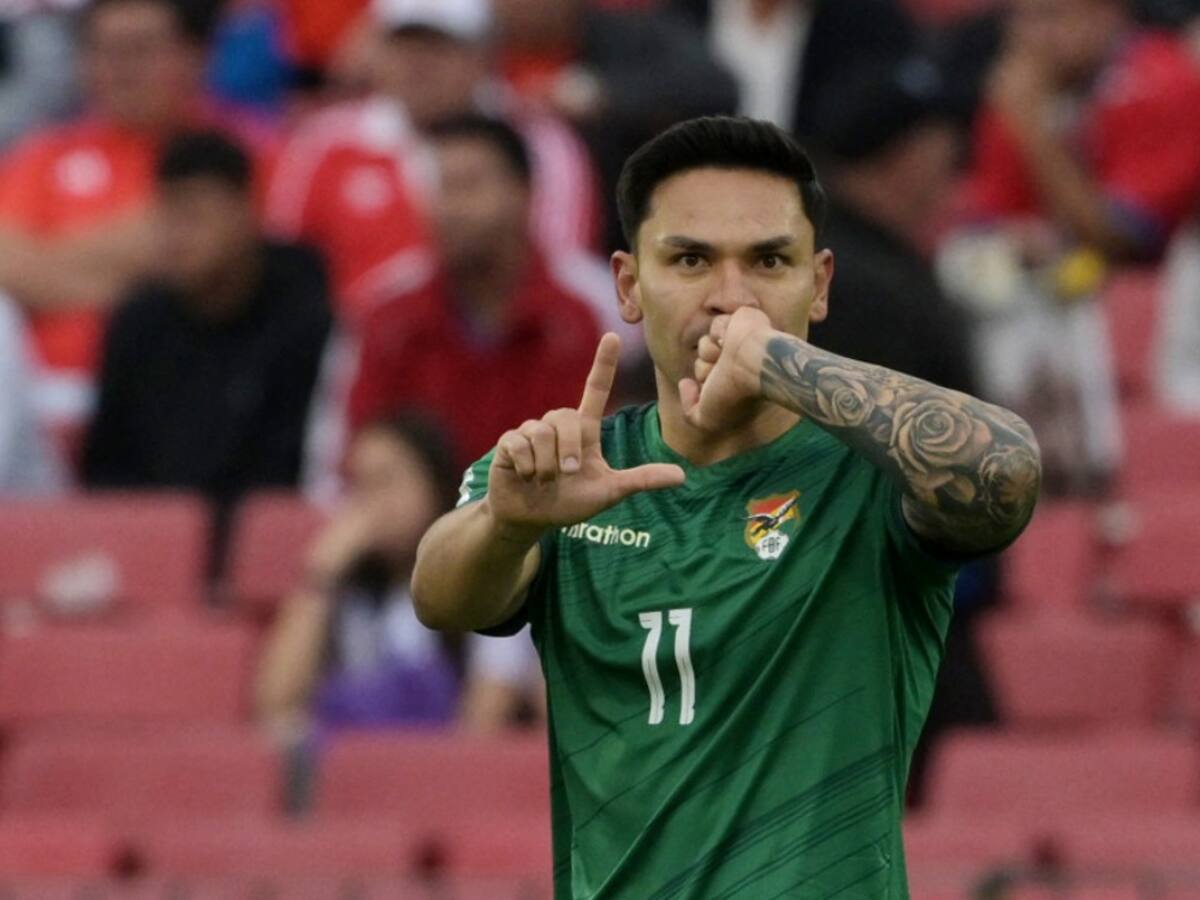 Baldazo de agua fría: Bolivia abre la cuenta rápidamente ante Chile en el Estadio Nacional