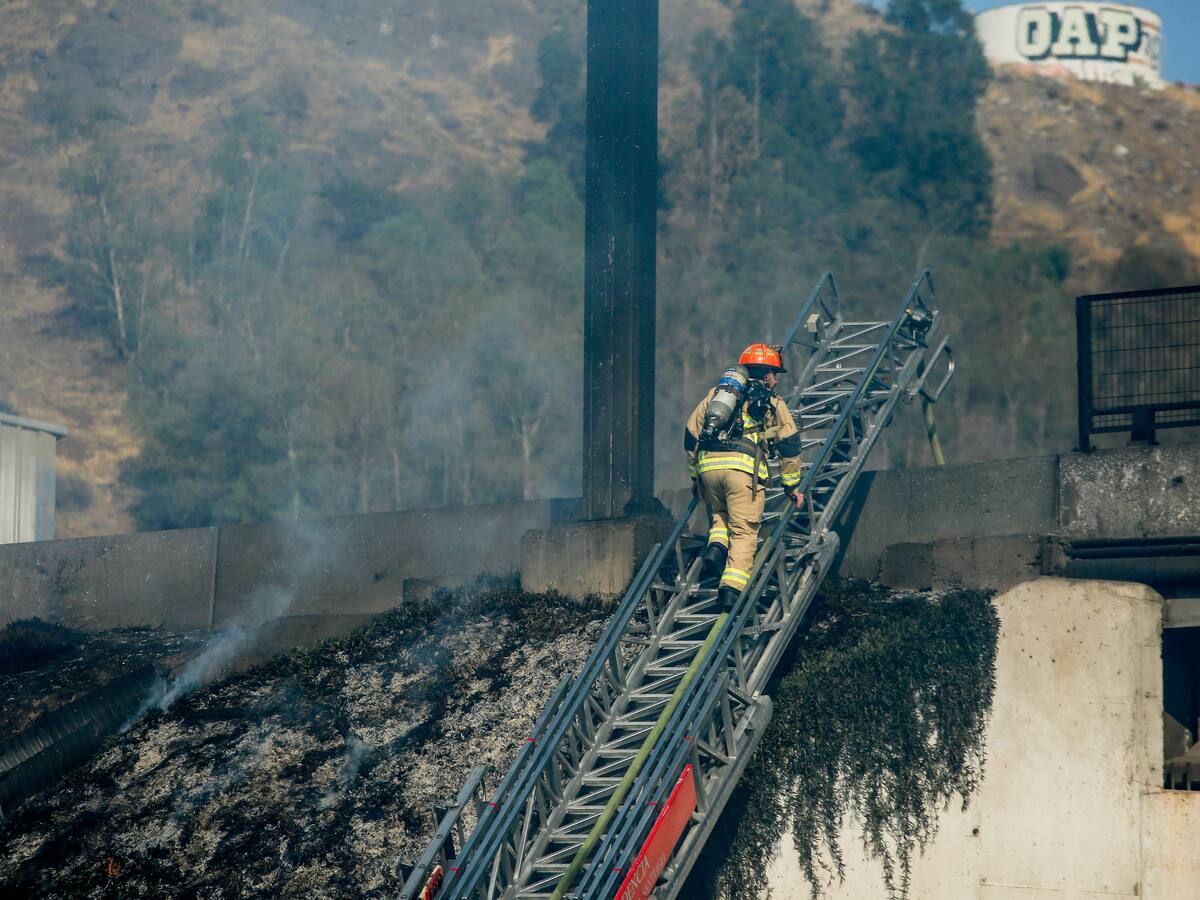 Impactante explosión en Renca deja muertos y heridos: Bomberos revela qué provocó la “gran bola de fuego”