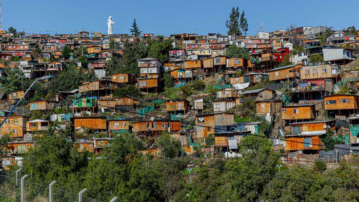 Lo Barnechea fija plazo para desalojo de toma en Cerro 18: “Una decisión responsable frente a una situación de alto riesgo