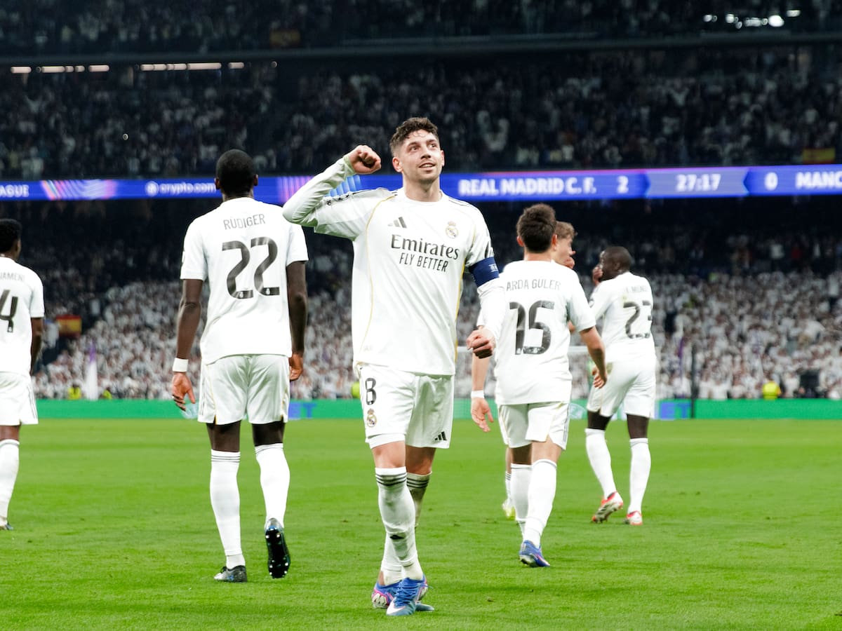 Noche mágica para Valverde: hat-trick en un tiempo para que el Madrid deje al City temblando en Champions League