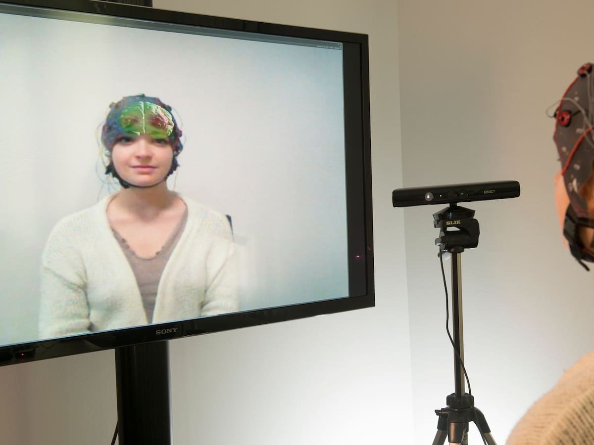The Brain Mirror: la activación con inteligencia artificial que permite ver cómo piensa tu cerebro en tiempo real