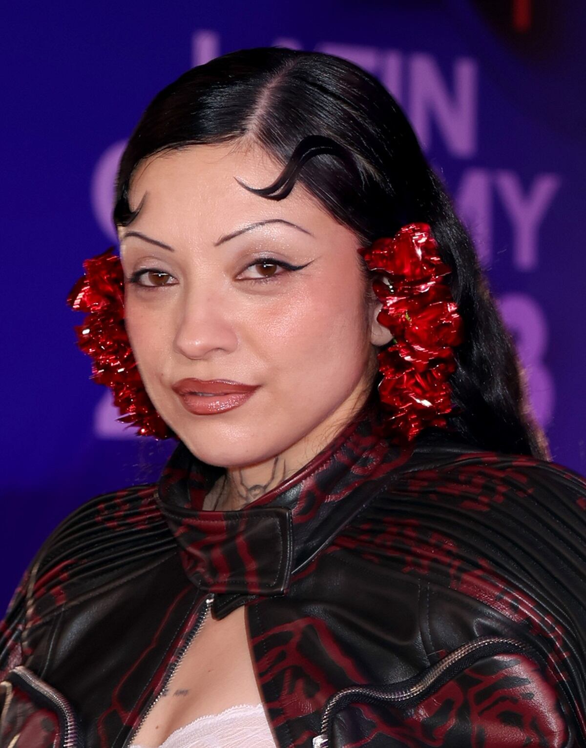 SEVILLE, SPAIN – NOVEMBER 16: Mon Laferte attends The 24th Annual Latin Grammy Awards on November 16, 2023 in Seville, Spain. (Photo by Rodrigo Varela/Getty Images for Latin Recording Academy)