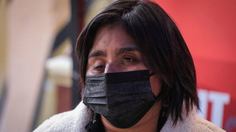 30 de julio del 2021/SANTIAGOConsejo Nacional Directivo de la CUT apoya causa de Fabiola Campillay y simboliza en ella la masiva violación a derechos humanos de trabajadores y trabajadoras durante este Gobierno.
FOTO: SEBASTIAN BELTRAN GAETE/AGENCIAUNO