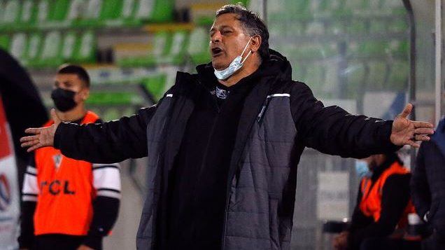 Ronald Fuentes asumió la banca de Rangers de Talca