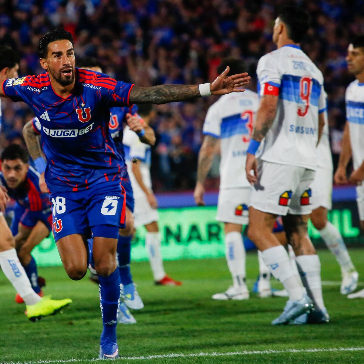 ¡Se destapó el “Gato”! Así fue el gol de Lucero que abrió la cuenta en el Clásico Universitario