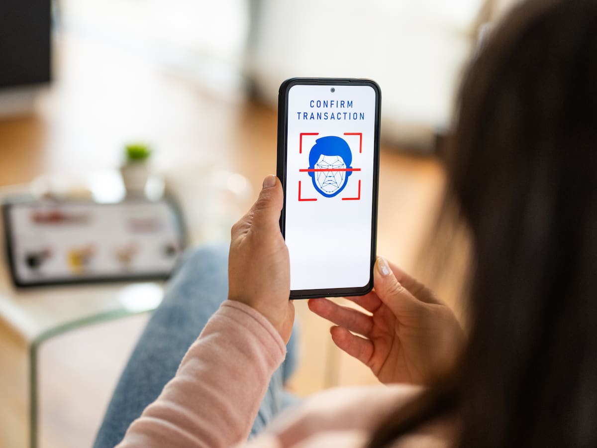 Implementación de biometría en los servicios de telecomunicaciones en Chile: ¿Qué es y cómo se ha aplicado?