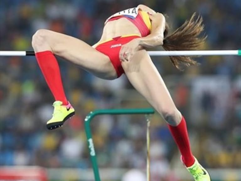 Española se quedó con el oro en el salto alto luego de un increíble cuádruple empate