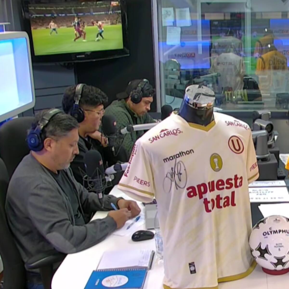 Los Tenores debaten sobre el posible arribo de Paulo Díaz a Colo Colo