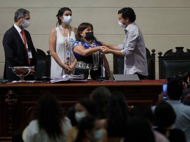 05 de Enero de 2022/SANTIAGOMaria Elisa Quinteros,Elisa Loncón, Jaime Bassa, durante el segundo día de sección del pleno y cuenta pública, que se realiza en el ex Congreso de Santiago.
FOTO :CRISTOBAL ESCOBAR /AGENCIAUNO