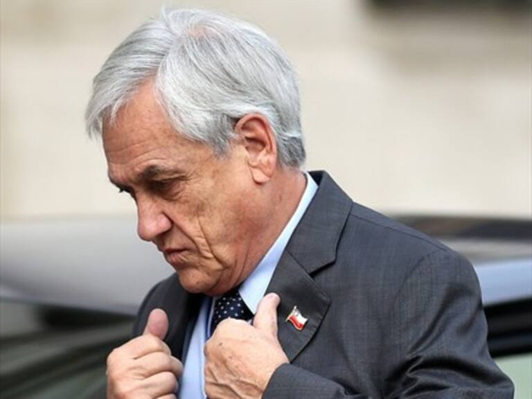 Reunión de urgencia en La Moneda ante inminente cambio de gabinete