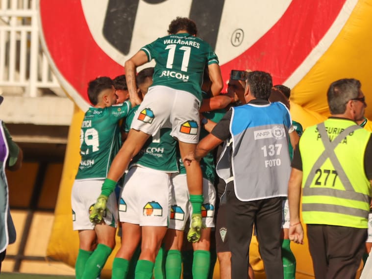 Santiago Wanderers se reencuentra con los triunfos y toma la cima de la Primera B | X: Santiago Wanderers