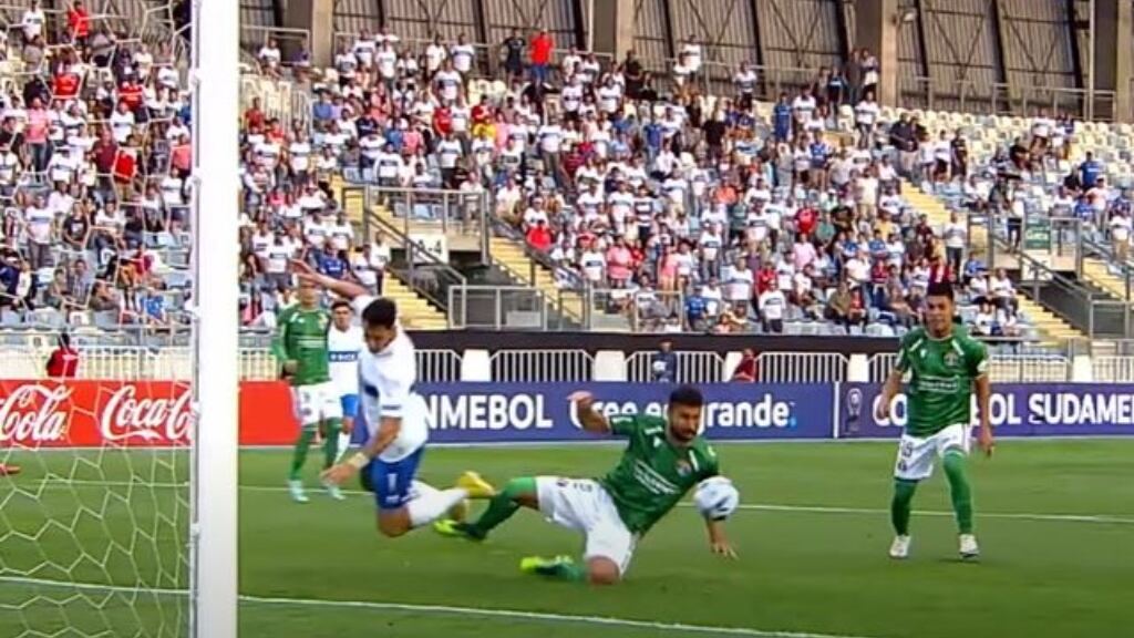La decisión del VAR en polémica jugada del Audax Italiano ante la UC por Copa Sudamericana