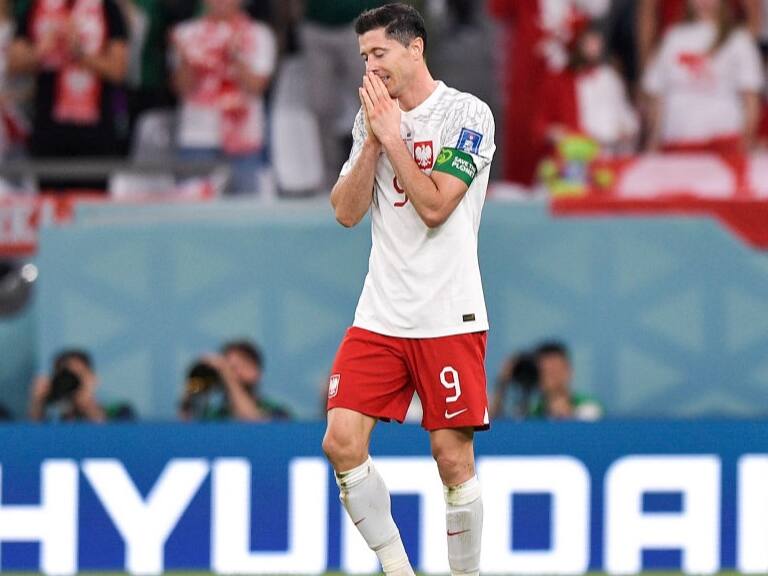 La emoción de Robert Lewandowski al convertir su primer gol en Copas del Mundo