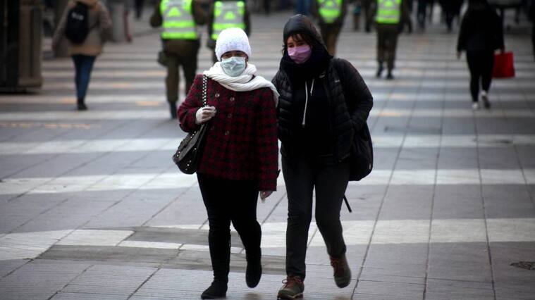 17 DE AGOSTO DE 2020/SANTIAGO
Personas en calle Paseo Ahumada, mientras que Santiago Centro ingrese a Fase 2 del plan Paso a Paso, durante la pandemia por Coronavirus, Santiago.
FOTO: AILEN DÍAZ/AGENCIAUNO