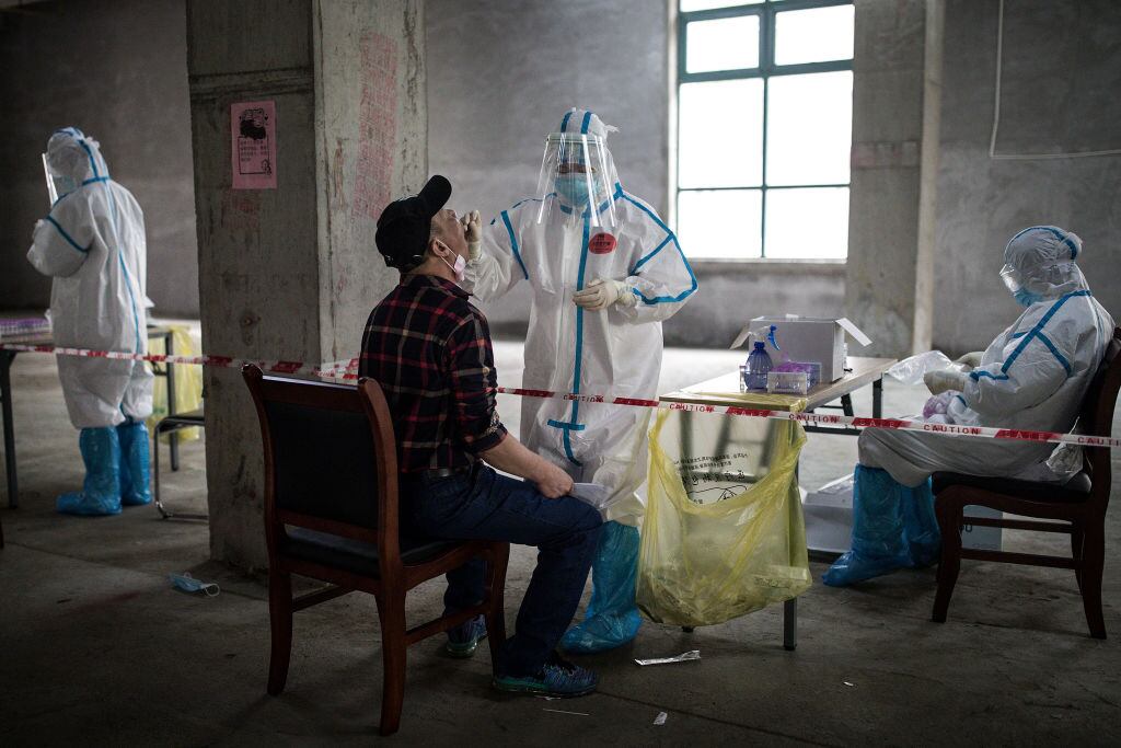 China inició el testeo a toda la población de Wuhan