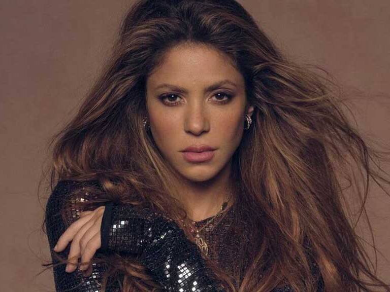 ¿Palito para Piqué?: Shakira se grabó cantando su nueva canción