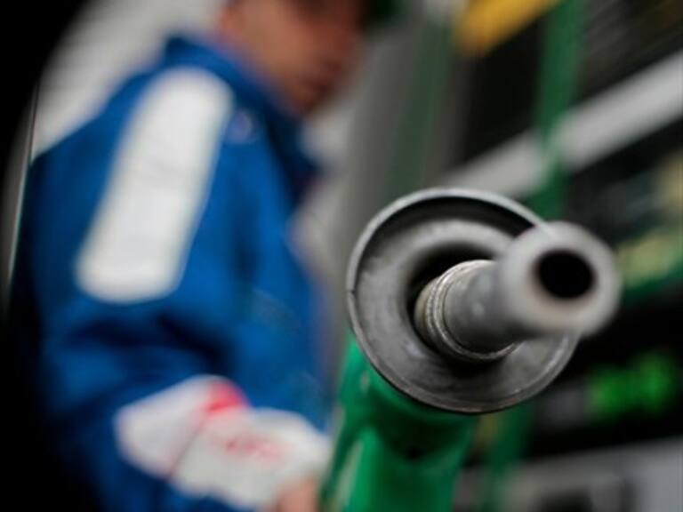 Precio de la bencina se disparará a partir del jueves