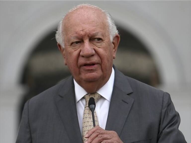Ricardo Lagos: Una nueva Constitución se ha transformado en una necesidad urgente