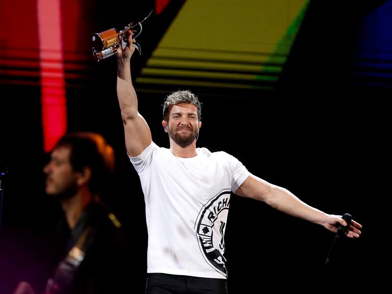 26 de Febrero de 2020/VIÑA DEL MAREl cantante español Pablo Alboran se despide con sus gaviotas de plata y oro durante la cuarta noche del Festival de Viña del Mar 2020 realizado en la Quinta Vergara
FOTO:FRANCISCO LONGA/AGENCIAUNO
