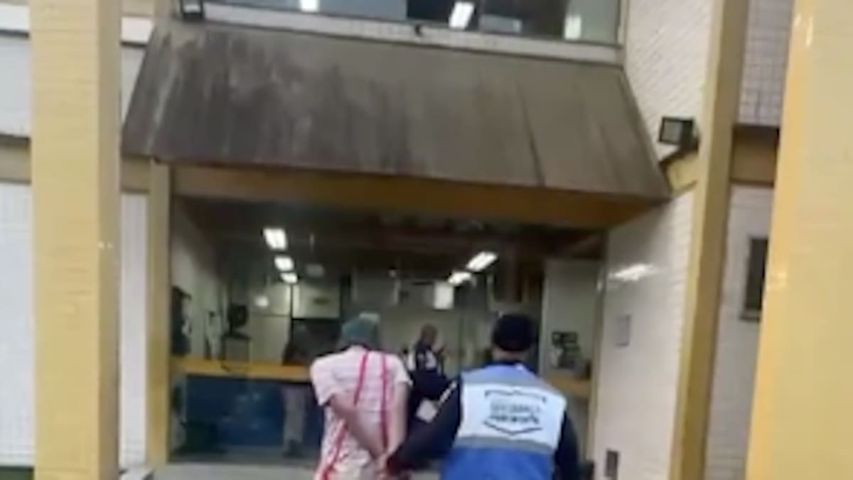 “Fue sin querer queriendo”: hombre disfrazado del “Chavo del 8” fue detenido por portar marihuana en Brasil