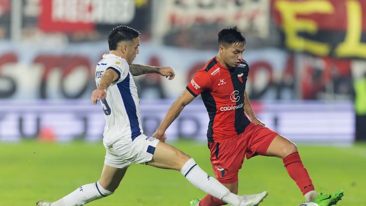 Histórico en el fútbol argentino: figura de la Primera División revela su homosexualidad en plena entrevista