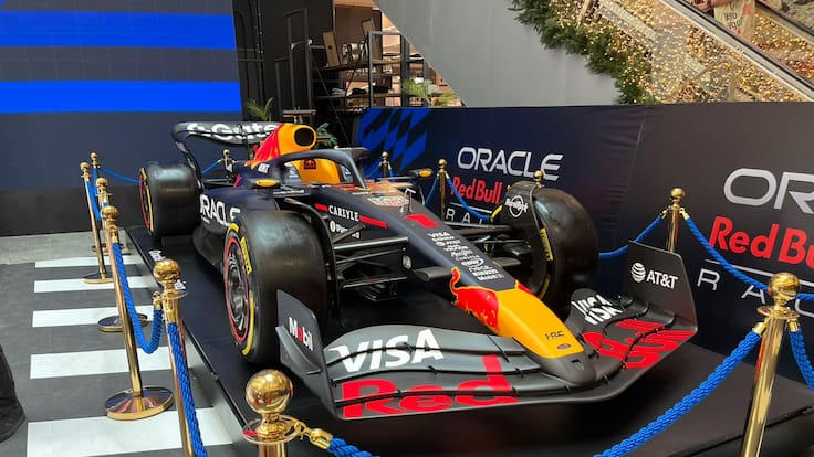 Parte de la historia de la F1, está en Chile: el RB19 de Verstappen y Pérez llega al país para una gran exhibición
