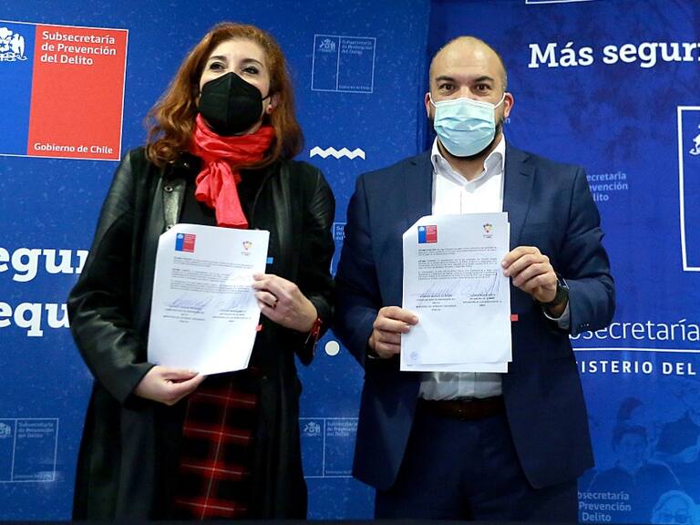 Defensoría de la Niñez y Subsecretaría de Prevención del Delito firman convenio para fortalecer derechos de menores de edad