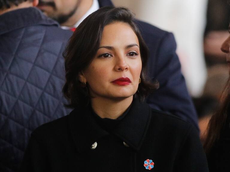 Funcionarios del Ministerio de las Culturas realizan «ocupación pacífica» en la oficina de Carolina Arredondo