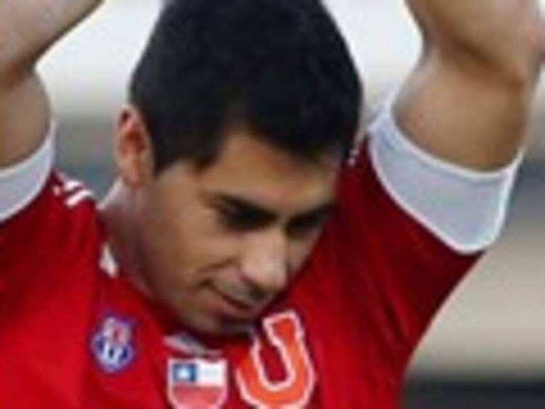 Johnny Herrera mira con buenos ojos la opción de jugar en River Plate