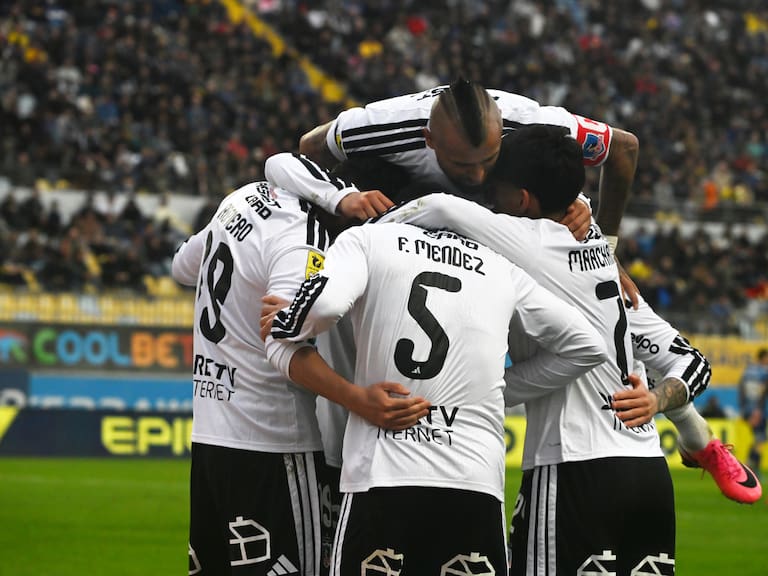 Colo Colo supera un festival de errores y luce su eficacia ofensiva ante Everton para dar otro paso al título
