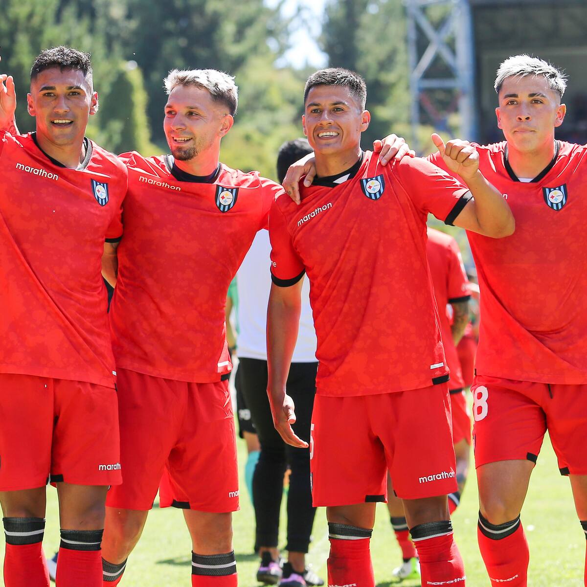Las aprovechó todas: Huachipato goleó a Everton y toma vuelo en el Campeonato Nacional