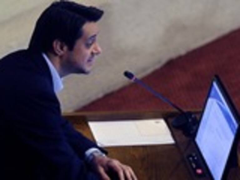 Diputado Rivas arremetió contra Luksic en la Cámara Baja: «Es un hijo de puta»