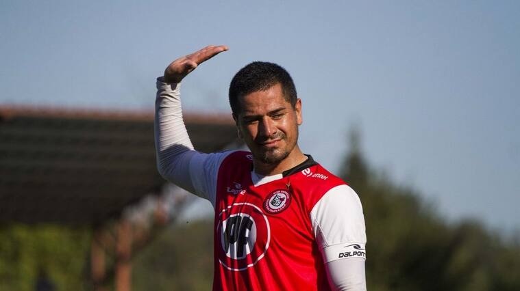 28 de Marzo de 2015/VILLARRICA Jorge Acuña durante el partido valido por la 12 fecha 2da rueda Fase Nacional de la Primera B 2014-2015, entre Deportes Temuco vs Union deportes San Felipe , jugado en el estadio Municipal de Villarrica
FOTO:DAVID CORTES SEREY/AGENCIAUNO