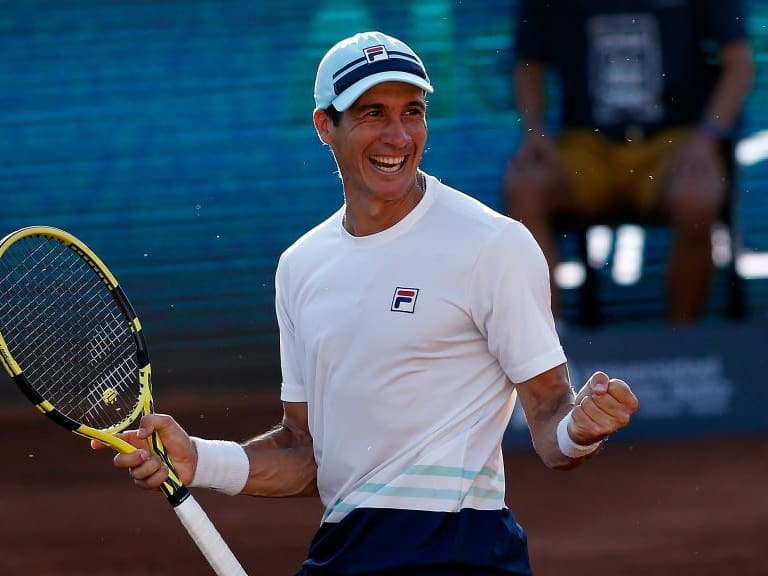 En duelo de argentinos Facundo Bagnis se instauró como el primer finalista para el Chile Dove Men+Care Open