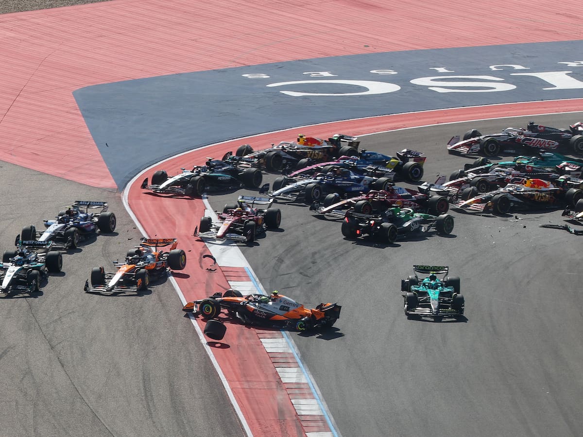 Tremenda Sprint del GP de EE.UU. de la Fórmula 1: los McLaren chocan en la primera curva y Verstappen se acerca al milagro