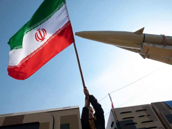 Irán niega ataque con misiles por parte de Israel: apuntan que se escucharon ruidos de explosiones tras derribar “varios drones”