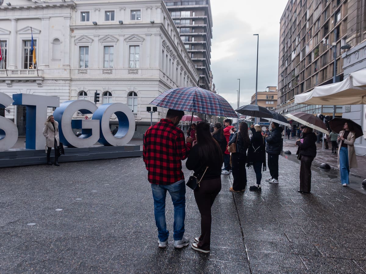 Lluvia en Santiago dejará hasta 40 mm en poco tiempo: estos serán los días con mayor cantidad de precipitaciones en la RM